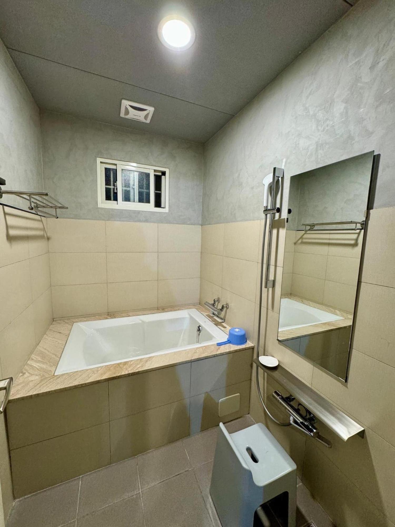 Tu Wei 192 Homestay Zhuangwei Экстерьер фото